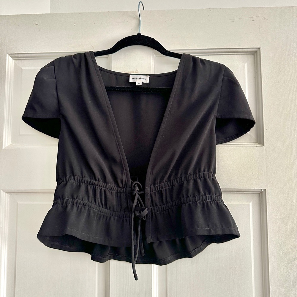 REVOLVE Superdown Sara Tie Front Drawstring Top (Size M)